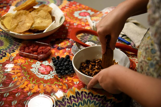 Private Moroccan Cooking Class in Casablanca with a Local Expert - A family welcome instead of a commercial class