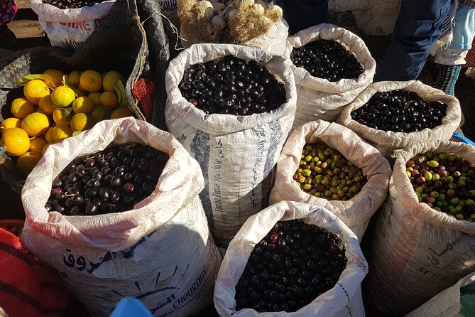 Private Tagine Cooking Class in Chefchaouen with Lunch - Learning Moroccan food customs at the table