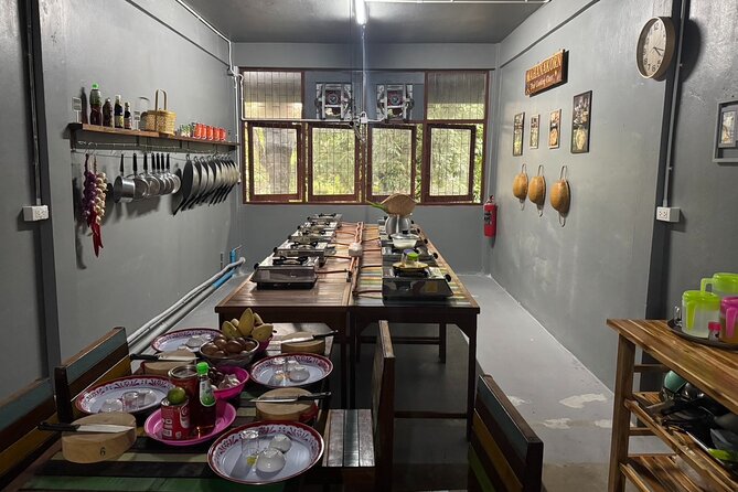 Private Thai Cooking Class with Spices Hands On Bangkok - Joyce and her husband bring a personal teaching style