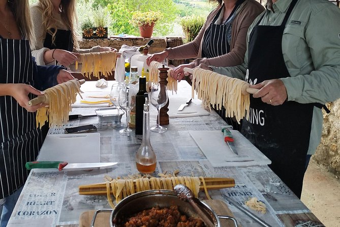 Private Tuscan Cooking Class And Wine Tasting in Radda in Chianti - Key points to know