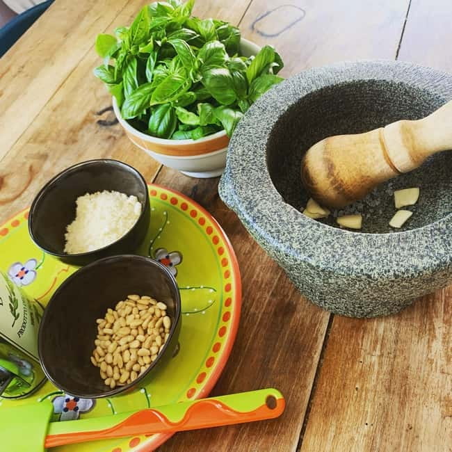 Riomaggiore: Pasta and Tiramisù Cooking Class - Should you book it?