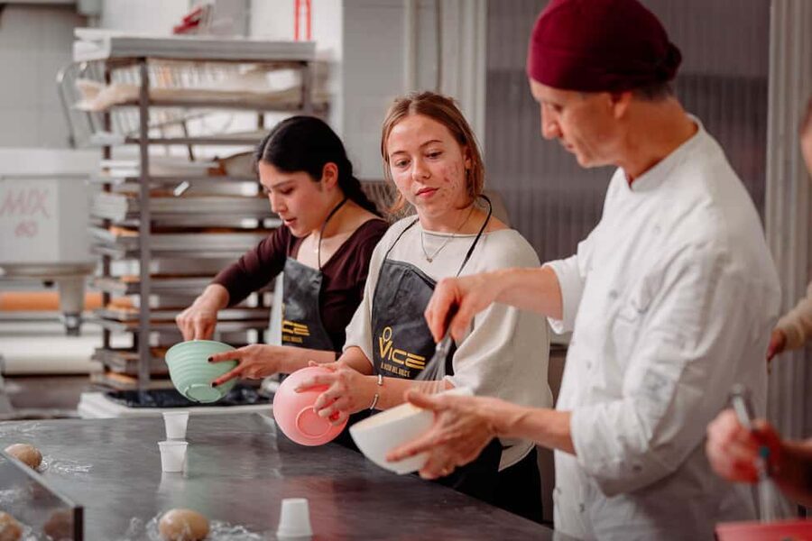 Rome: Cannoli, Gelato, Tiramisu Baking & Cooking Class - Key points to know before booking