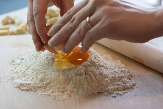 Rome Cooking Class: Fresh Pasta Two Ways & Tiramisu with wine - Key points to know before booking