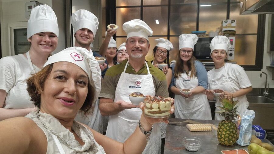 Rome cooking: Gelato & Tiramisu with savoiardi Baking class - The teaching is the real strength
