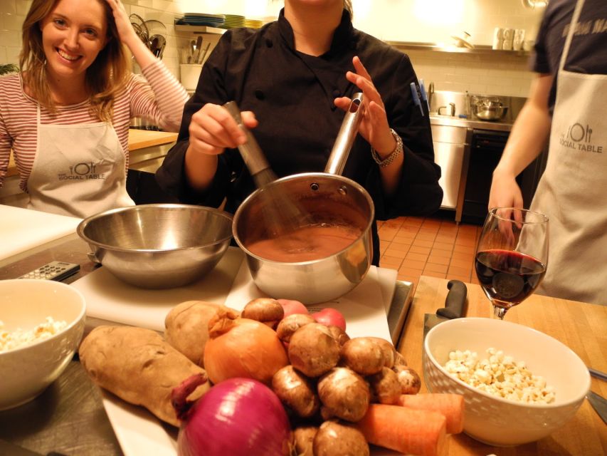 Rome: Cooking Lesson to learn the Secrets of Italian Cuisine - A Roman cooking lesson built around a full meal