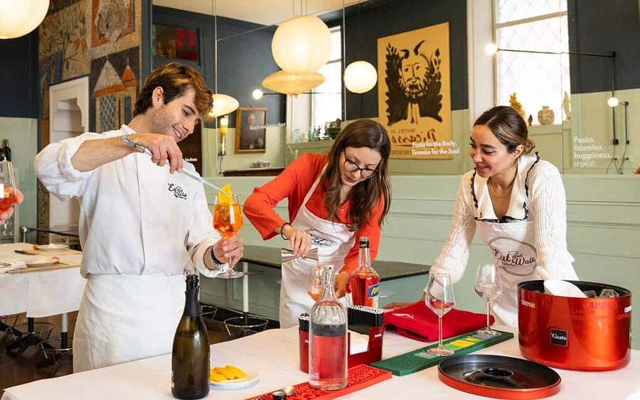 Rome: Enjoy Spritz and Pasta Making in Piazza Navona - Planning the class around Rome