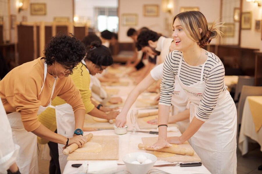 Rome: Fettuccine Pasta Cooking Class in Rome's City Center - From dough to a plate of pasta