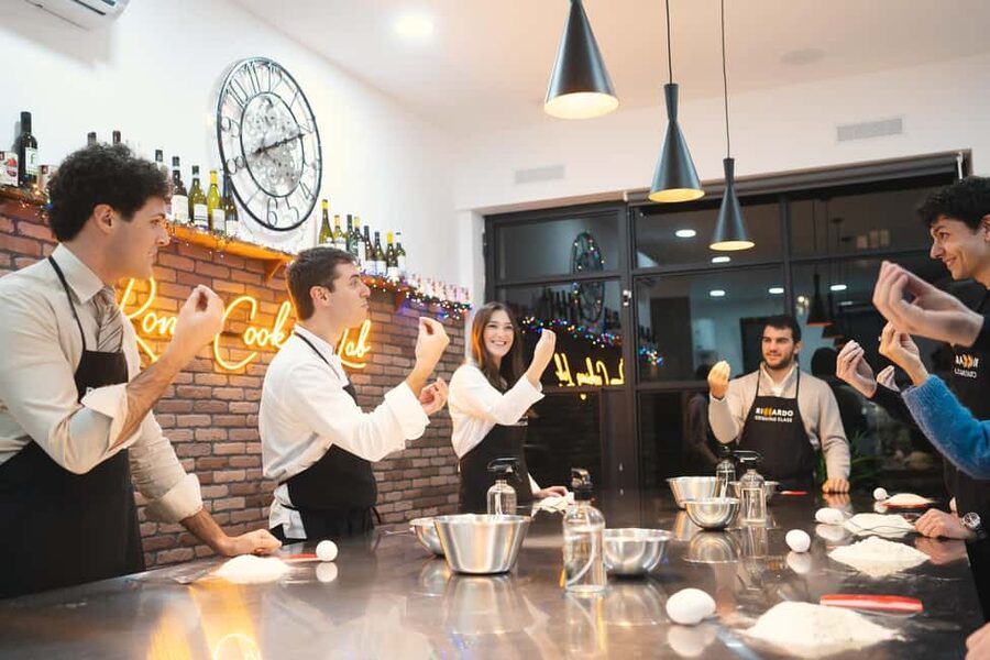 Rome: Fresh Pasta-Making Class with Italian Chef and Wine - What happens during the three-hour class