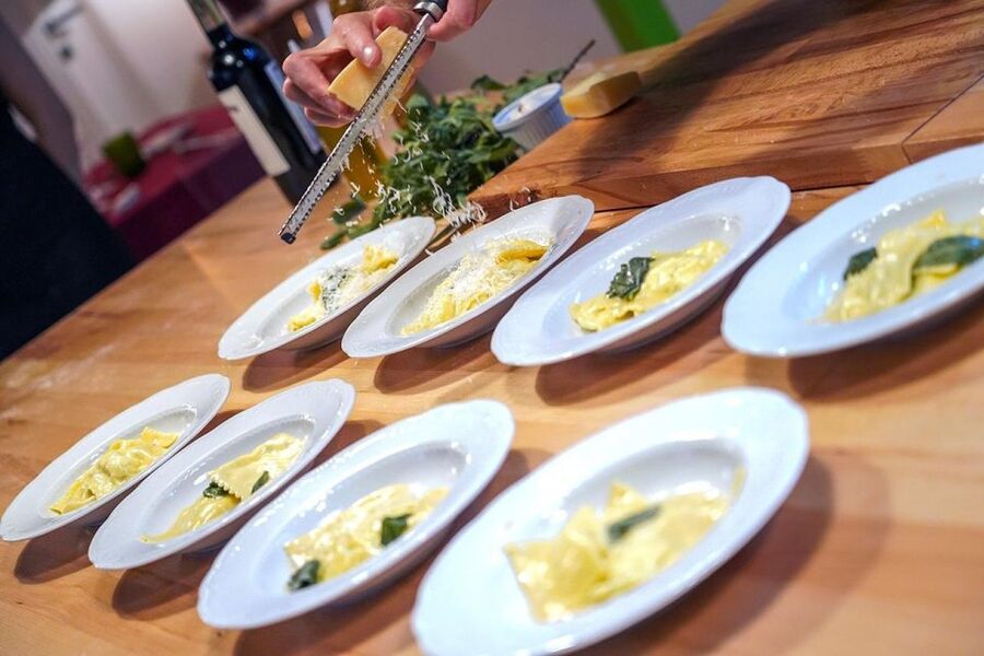 Rome: Fresh Pasta-Making Class with Italian Chef and Wine - Food restrictions and vegetarian choices