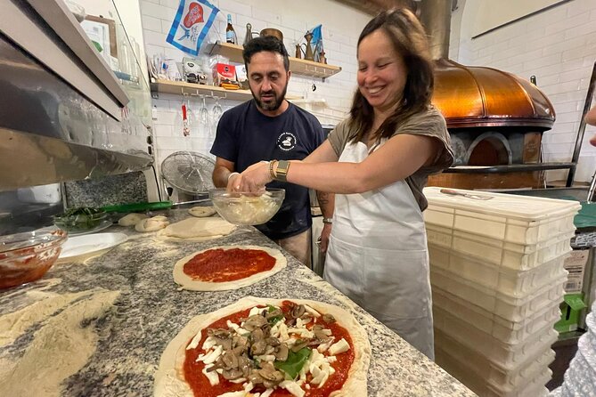 Rome: Neapolitan Pizza Cooking Class in Front of the Vatican - Why the one-hour format can work
