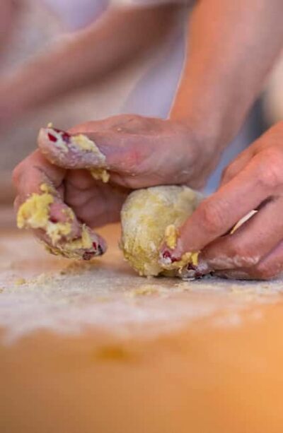 Rome: pasta and tiramisu cooking class in the city center