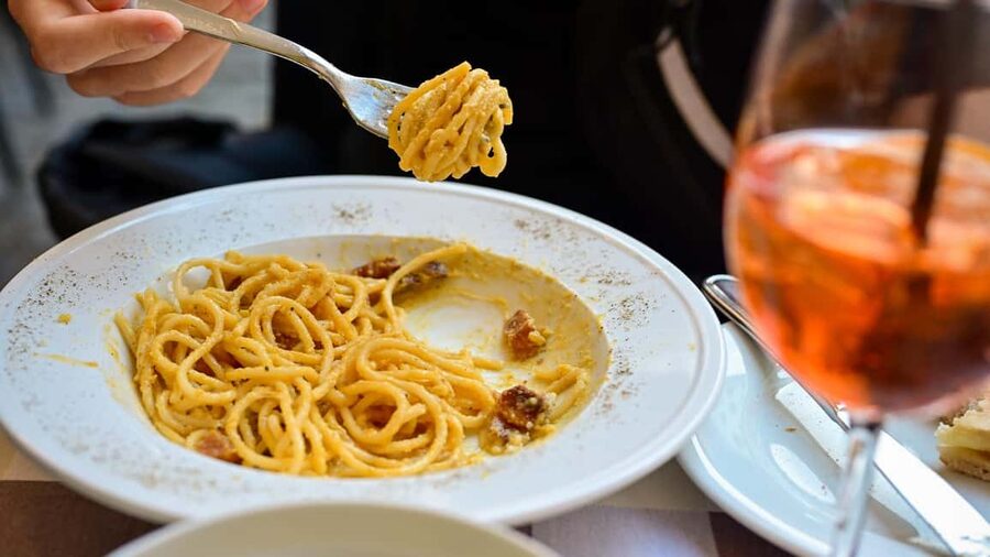 Rome: Pasta and Tiramisu Cooking Class with Prosecco - Who should book this experience?