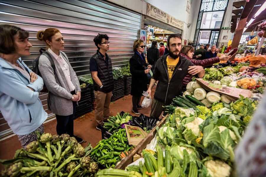 Rome: Pasta Cooking Class with Market Visit and Wine - Key points at a glance