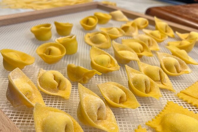 Rome Pasta Making Class with Italian Sauces and Wine Included - Making pasta from scratch in a Roman kitchen