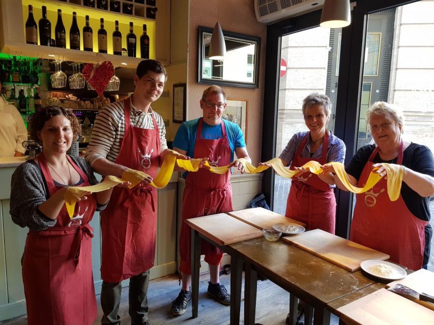 Rome: Pasta Making Workshop with Lunch - Making ravioli and cavatelli in Trastevere