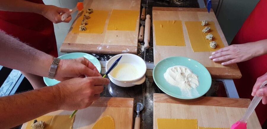 Rome: Pasta Making Workshop with Lunch - Why the eight-person limit matters