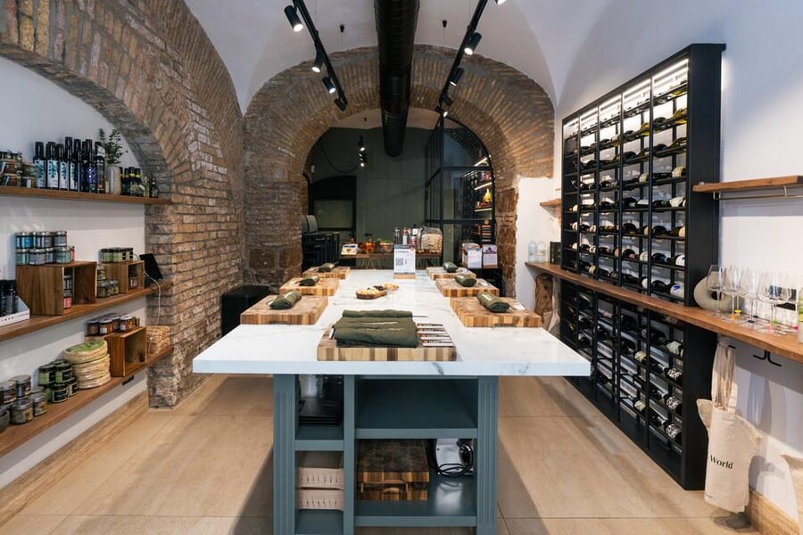 Rome: Pasta, Ravioli & Tiramisu Cooking Class by Colosseum - Wine, food, and the social side