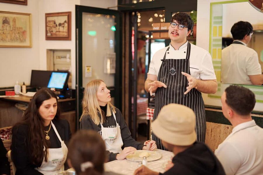 Rome: Pizza Cooking Class in Piazza Navona with Drinks - Who Will Enjoy This Class Most