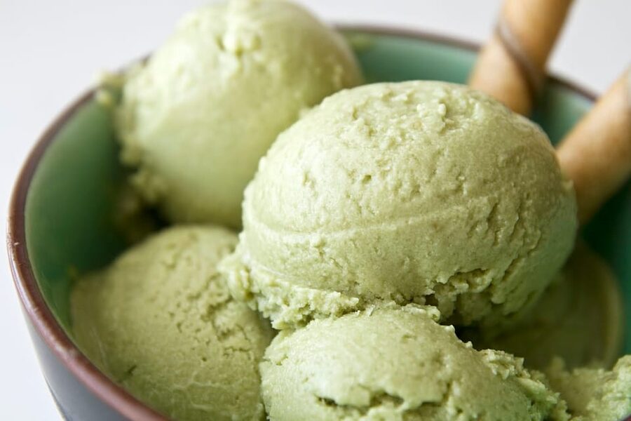 Rome Pizza & Gelato Cooking Class - Mixing and shaping your Roman pizza