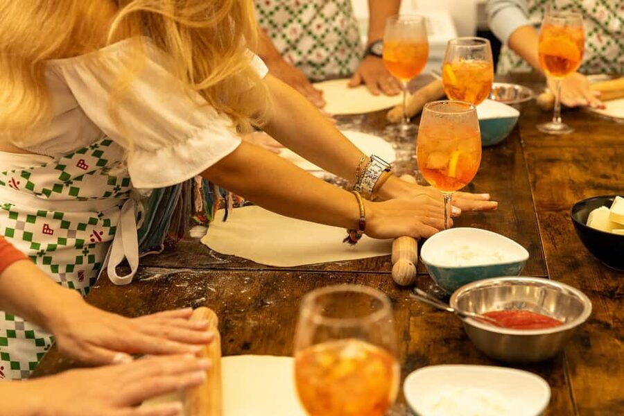 Rome: Pizza Making Cooking Class With Spritz Cocktails - Why This Makes a Good Rome Dinner