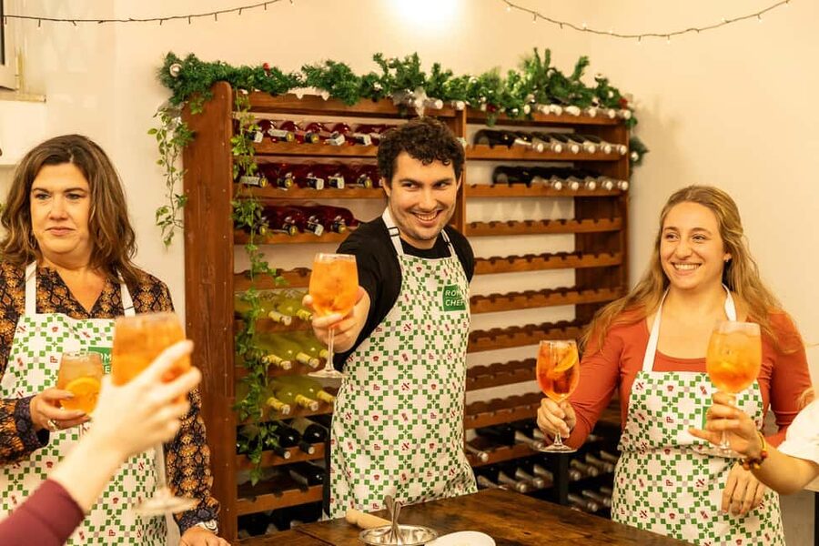 Rome: Pizza Making Cooking Class With Spritz Cocktails - Kneading Dough With a Roman Chef