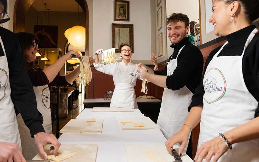Rome: Ravioli, Fettuccine and Tiramisu Cooking Class - Filling ravioli with ricotta and butter