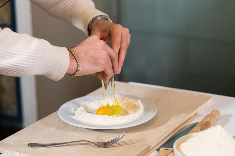 Rome: Ravioli, Fettuccine and Tiramisu Cooking Class - Should you book it?