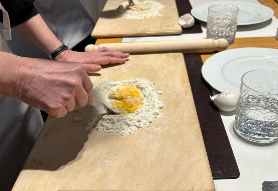 Rome: Small Group Pasta cooking class near Piazza Navona - Making fettuccine, tonnarelli, or maltagliati