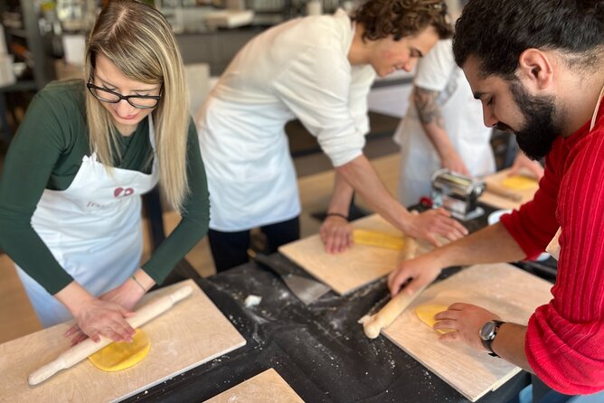 Rome Small Group Pasta Making Class with Wine and Italian Chef - Making Roman pasta near the Vatican