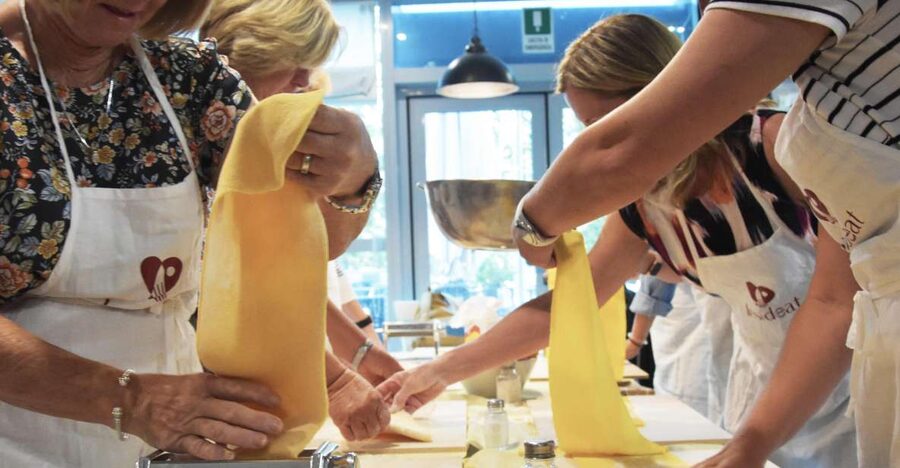 Rome: Small Group Pasta Making Class with Wine near Vatican - A Spritz, cheese chips, and a Roman start