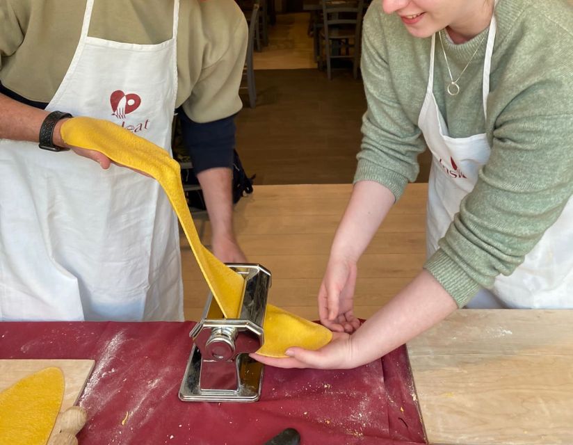 Rome: Small Group Pasta Making Class with Wine near Vatican - Your workstation and the pasta lesson