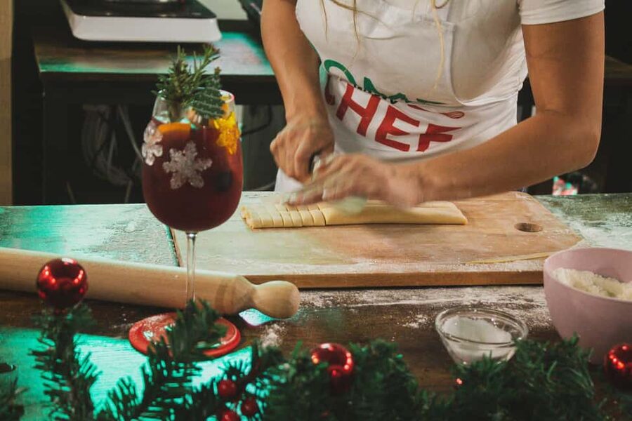 Rome: Spritz & Spaghetti Cooking Class - What to bring and how to prepare