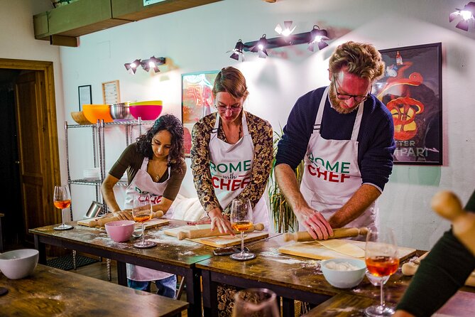 Rome Tipsy Cooking Class: Make Pasta and Mix 3 Spritz Cocktails - The social side works for solo visitors and groups