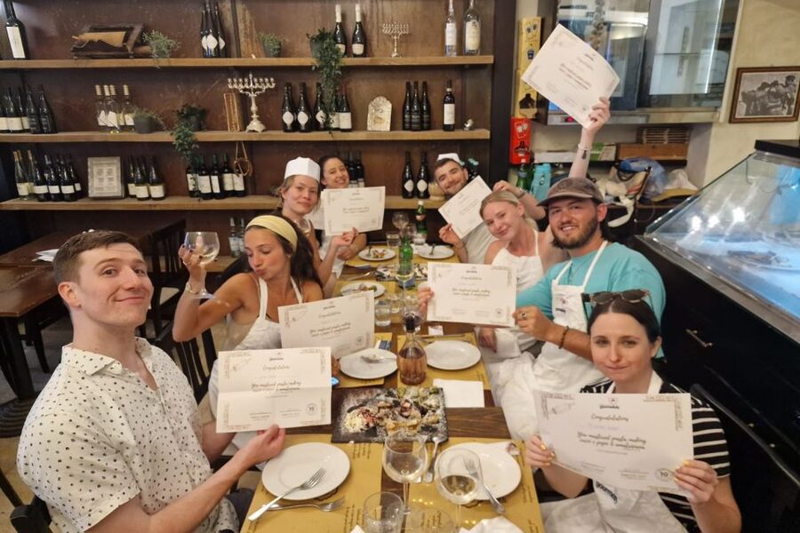 Rome: Traditional Cooking Class in the Jewish Ghetto - Three hours of Roman food, from dough to dessert