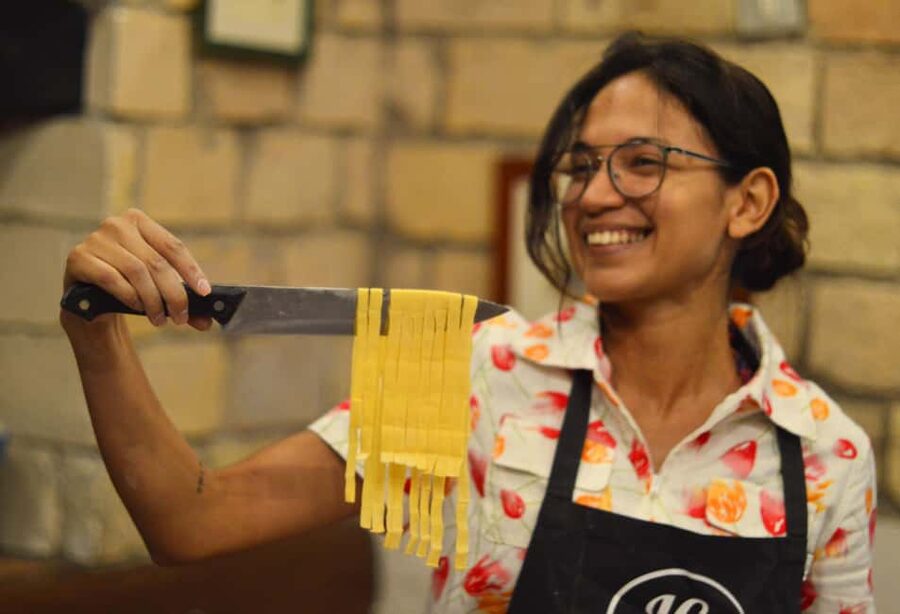 Rome: Traditional Pasta and Tiramisu Cooking Class - Choosing a homemade sauce for your pasta
