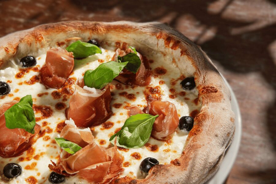 Rome: Traditional Pizza Cooking Class near Piazza Navona - What you actually do with the dough