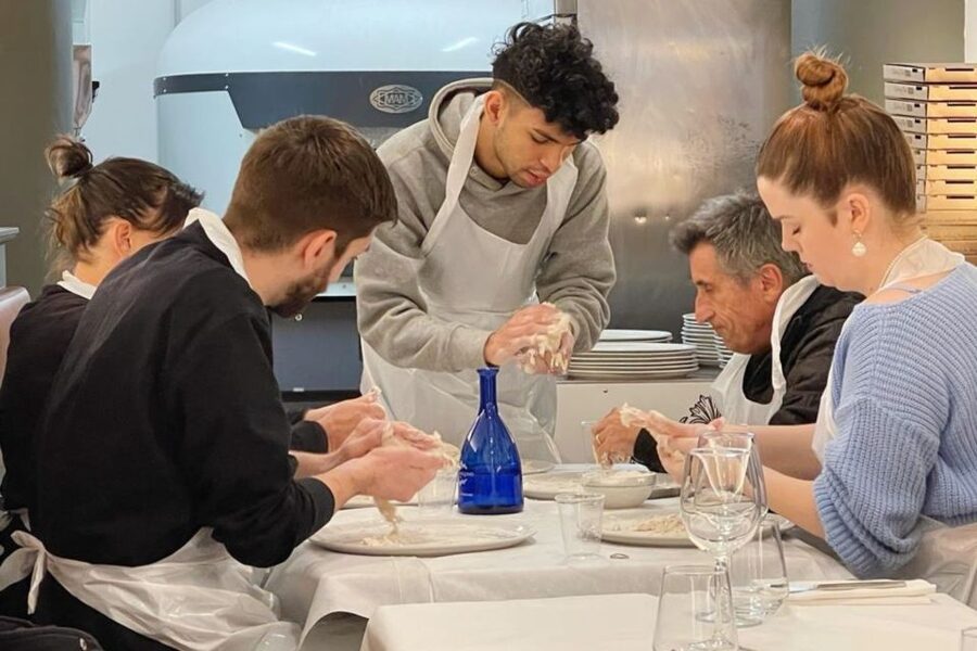 Rome: Traditional Pizza Cooking Class near Piazza Navona - Is it good for children?