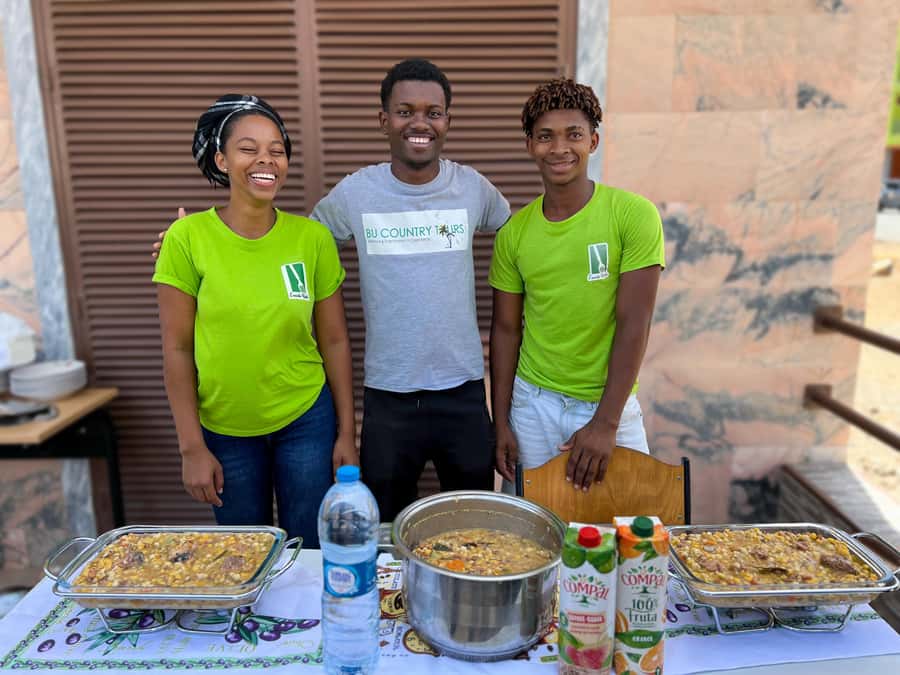 Sal Island: Catxupa Cooking Class with a local family - Learning the dish from the people who cook it
