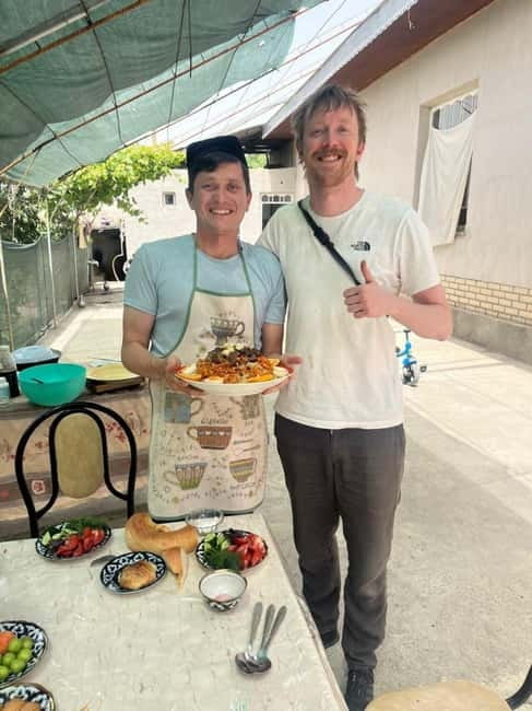Samarkand: Cooking class with local family - Conversation, customs, and the welcome at home