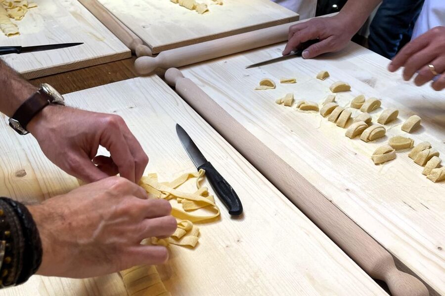 San Gimignano: "Hands in dough" Cooking Class with Lunch - Key points at a glance