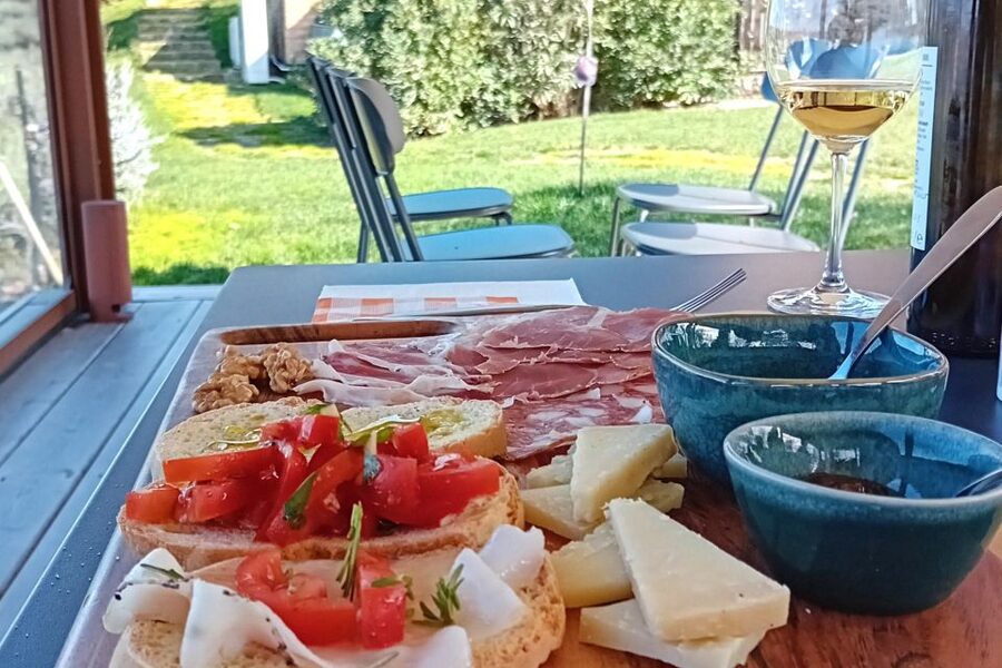 San Gimignano: "Hands in dough" Cooking Class with Lunch - Who will enjoy this most?