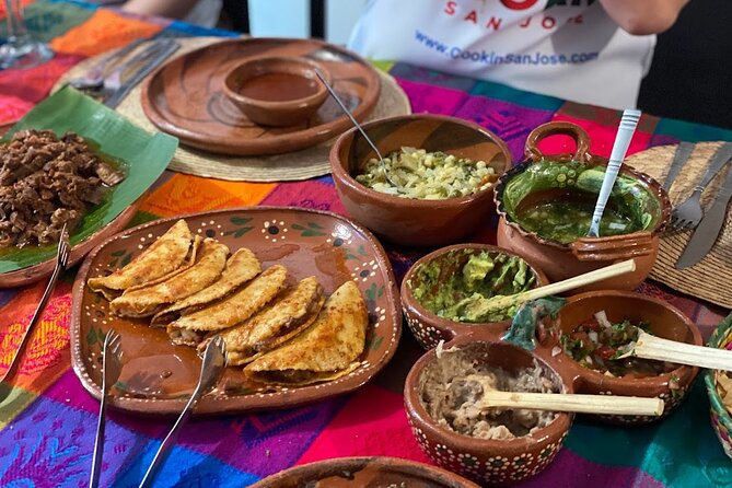 San Jose del Cabo Cooking Class Experience and Local Markets - Tortillas, salsas and guacamole