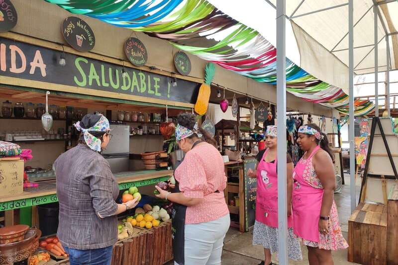 San José town : Cooking class,mexican Empanadas y antojitos - Making guacamole, roasted salsa, and fresh ceviche