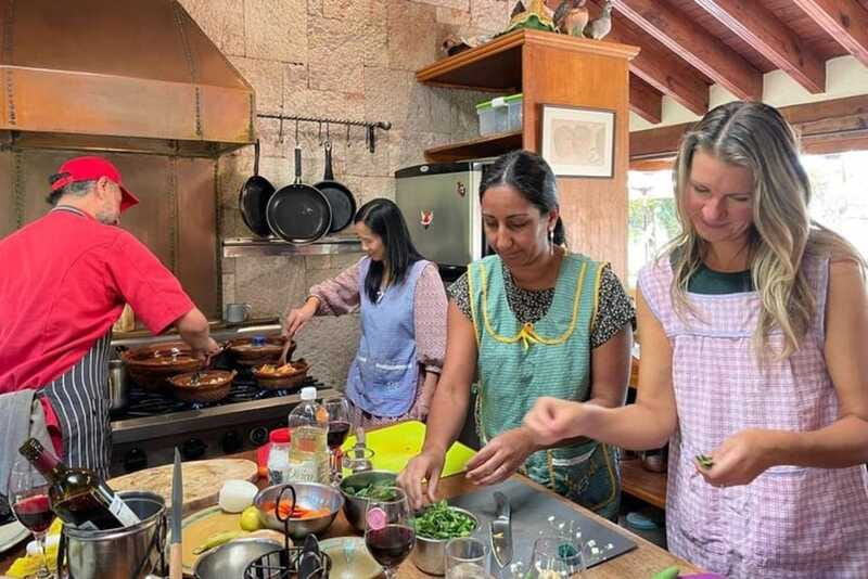 San Miguel de Allende: Mexican Cooking Class | Mole & Salsas - What the $212 price includes