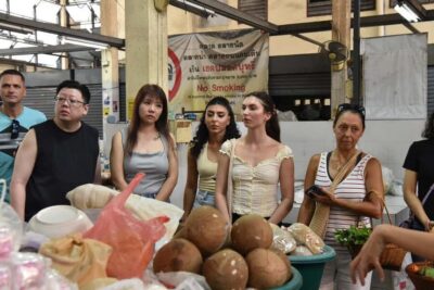 Sathon: Hands-on Thai Cooking Class & Market Tour in Bangkok