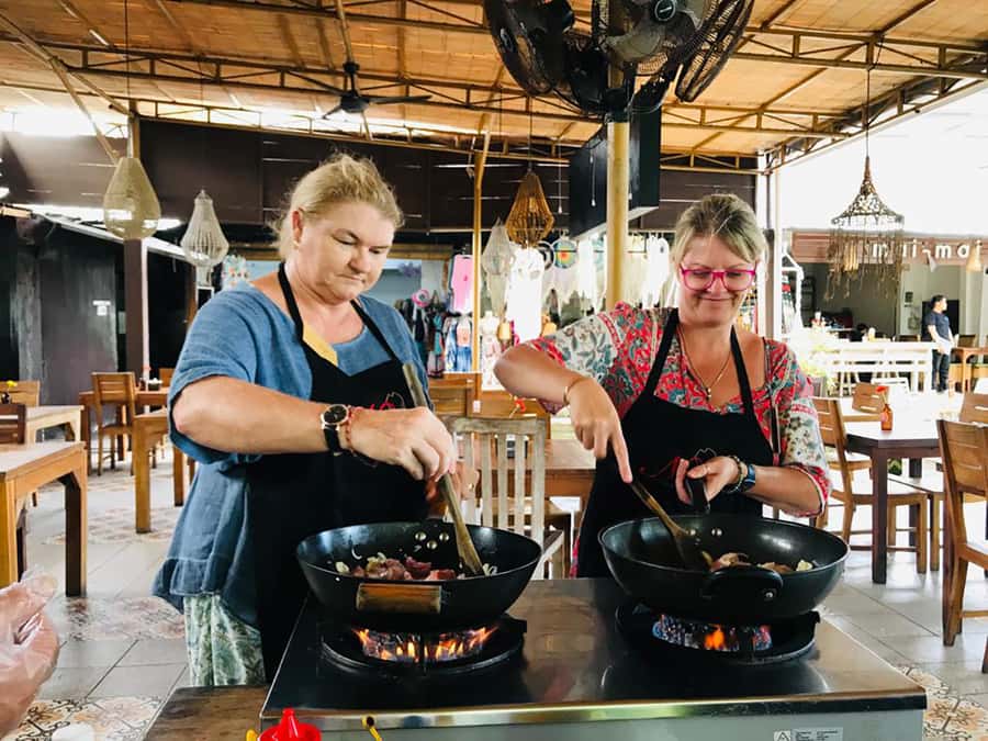 Seminyak: Balinese Cooking Class & Market Tour - The reward is a Balinese banquet
