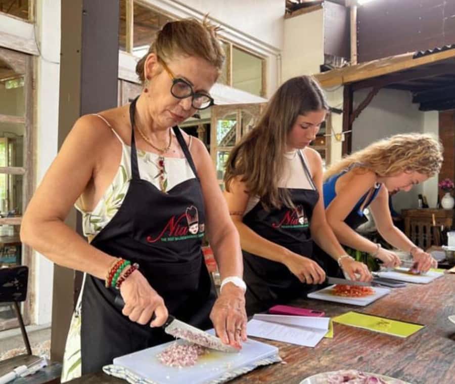 Seminyak : cooking class traditional food bali - A full Balinese menu instead of a quick cooking demo