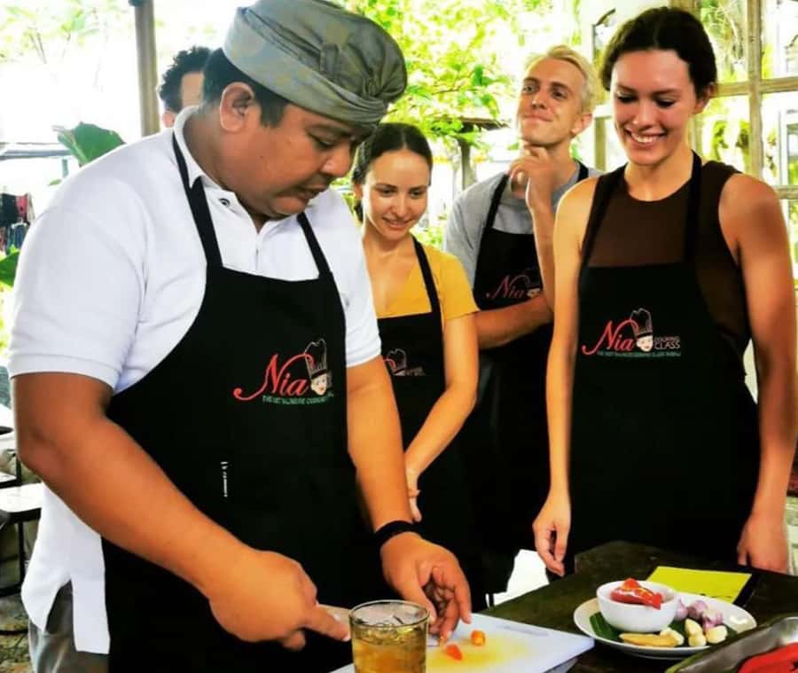Seminyak : cooking class traditional food bali - Morning or afternoon: which should you choose?