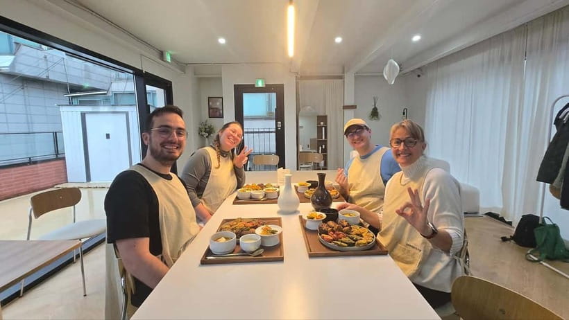 Seoul: Cooking Class and Tour with Michelin-Trained Chef - Who should book this Seoul food experience