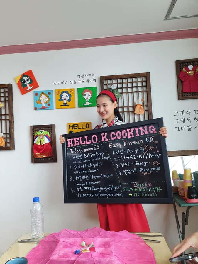 Seoul: Korean Cooking Class at a Local Home and Market Tour - Tal masks and the cultural extras